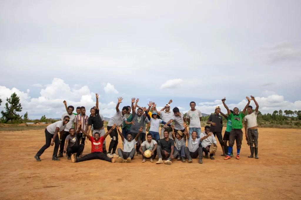 Equipe durant reboisement