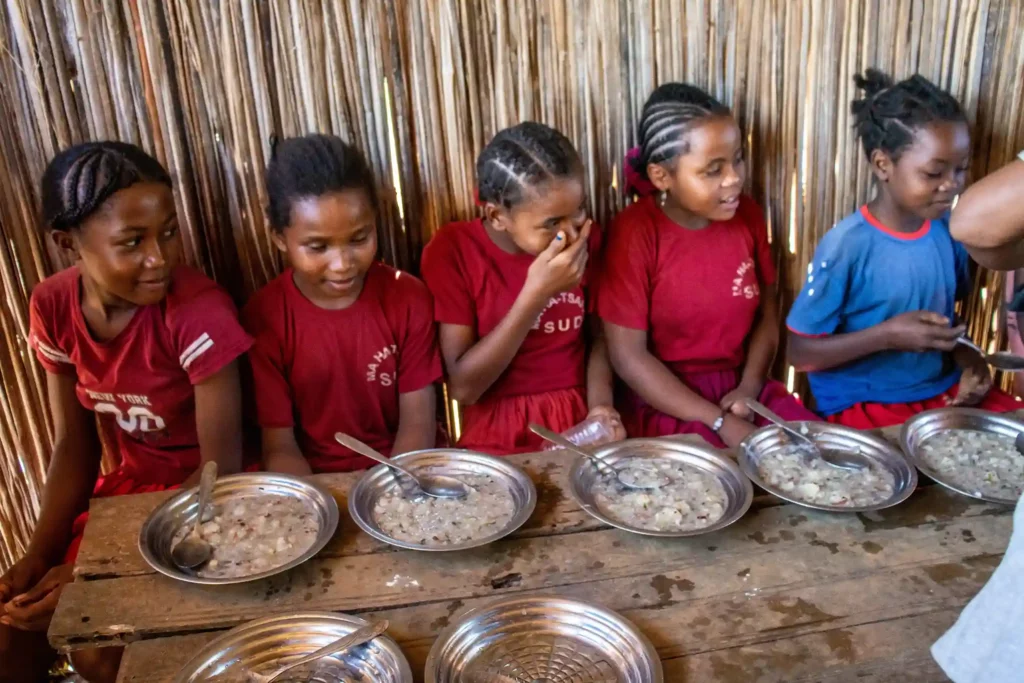 les enfants transmettent à leur tour